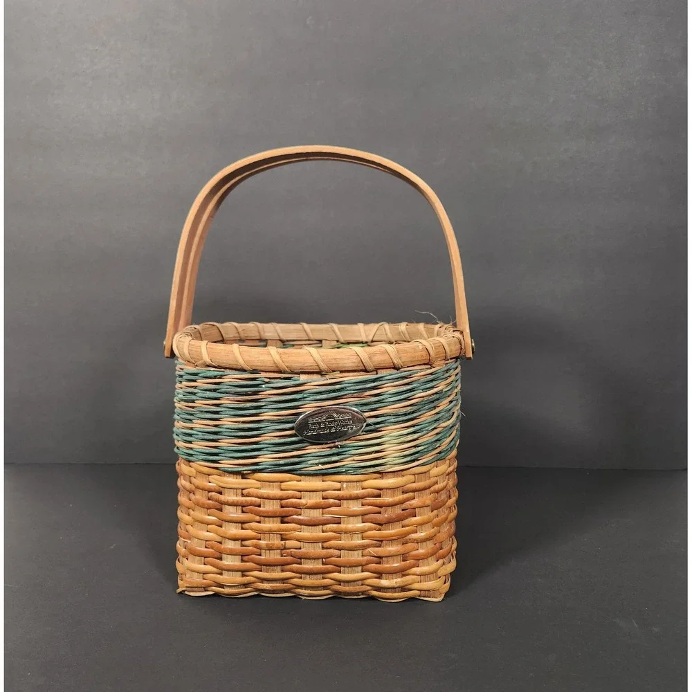 BATH & BODY WORKS Vtg Woven Basket Green Tan Decor Cottage Cottagecore Farmhouse